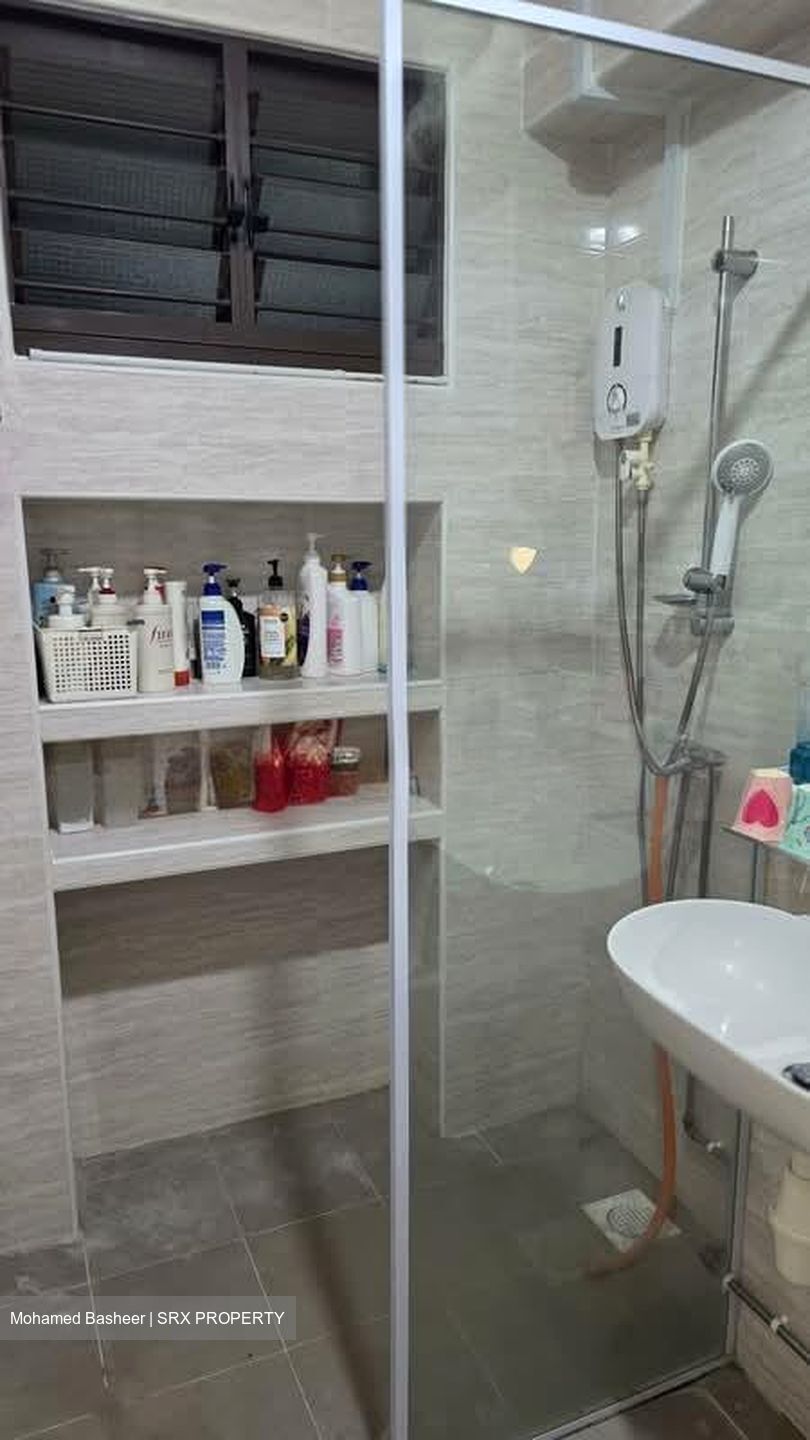 Blk 230J Tampines Street 21 (Tampines), HDB Executive #574030241